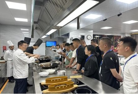 我校成功舉辦2023年西藏注冊藏菜烹飪大師名師暨注冊西藏餐飲服務(wù)大師名師培訓(xùn)班