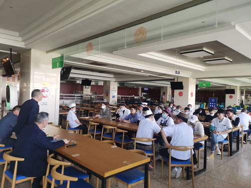 飲食服務(wù)中心舉辦餐飲服務(wù)食品安全衛(wèi)生專題培訓(xùn)會